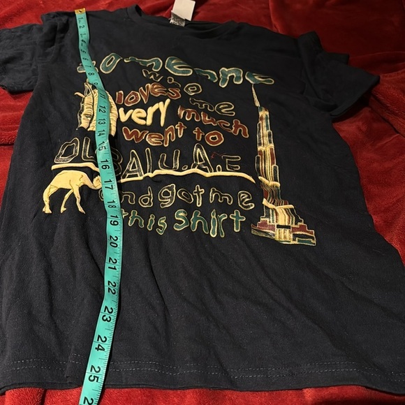 Vintage Style Some who Loves me  went to Dubai UAE tee - Picture 12 of 14